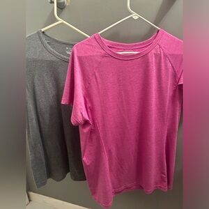 2 activewear woman’s tops size XL